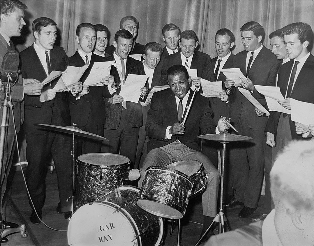 "Sugar" Ray Robinson plays drums on a recording for an Glasgow Celtic song in 1964 #boxing #history