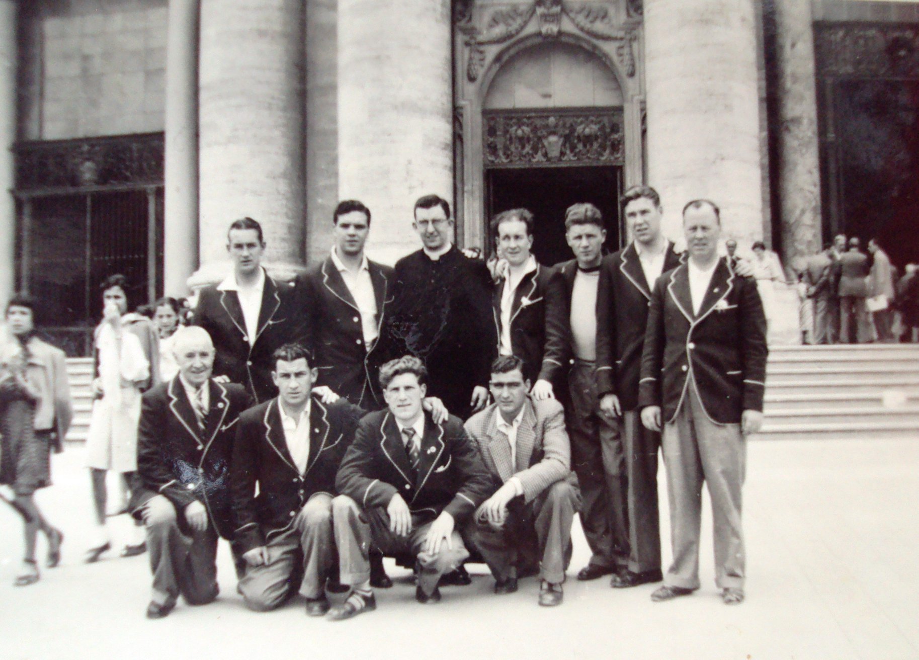 Celtic team in Rome & Vatican (St Peters Basilica) Celtic team in Rome & Vatican (St Peters Basilica)