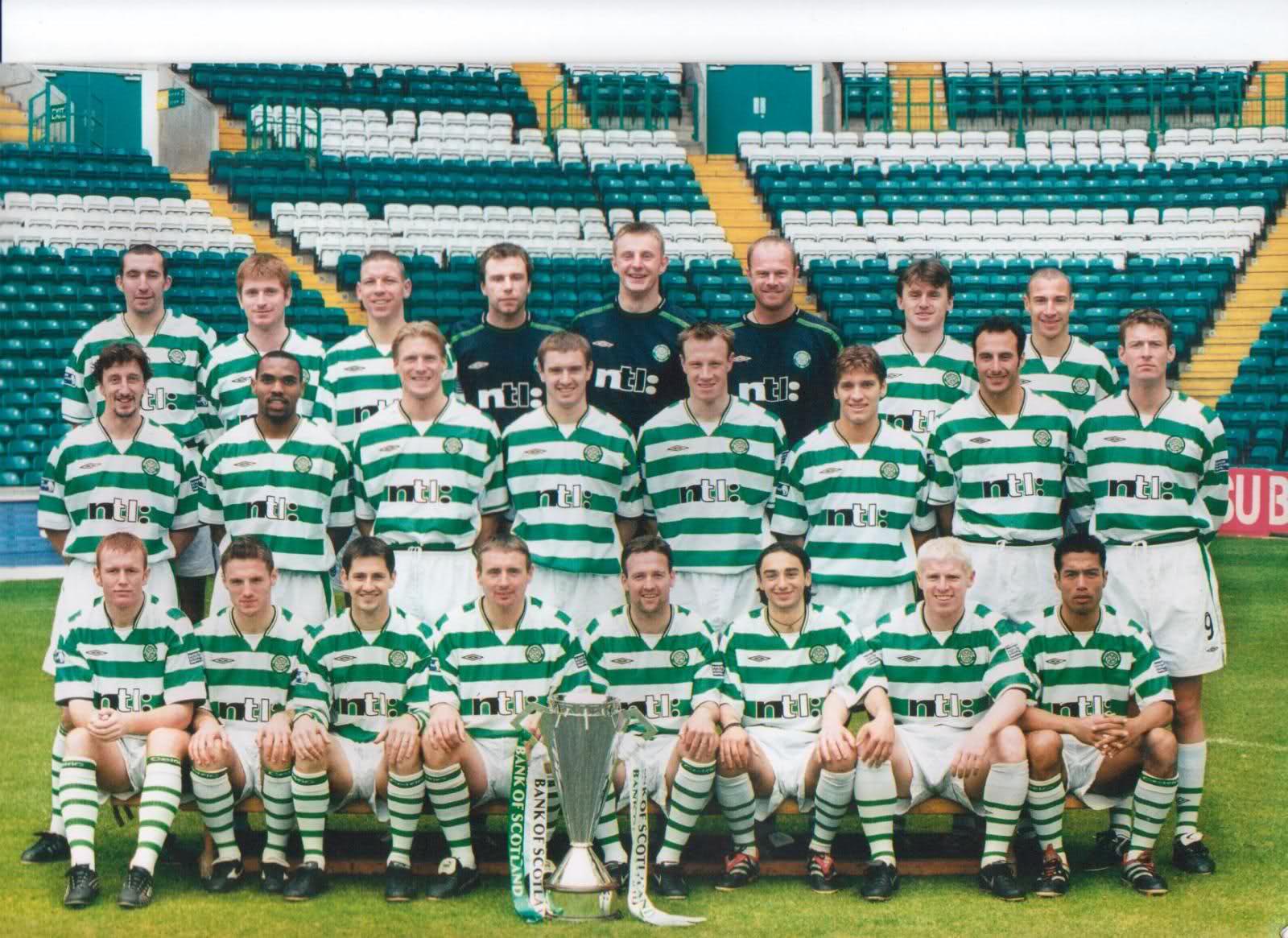 Celtic team line-up 2000-01 - Pic
