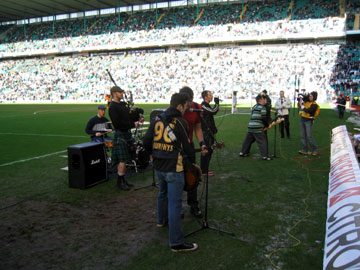 Celebrity fans - music - Kerrydale Street Celebrity fans - music - Kerrydale Street
