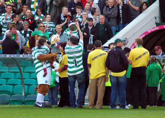 Villarreal Celtic Submari CSC on Visit to Celtic Park (Apr 2006)