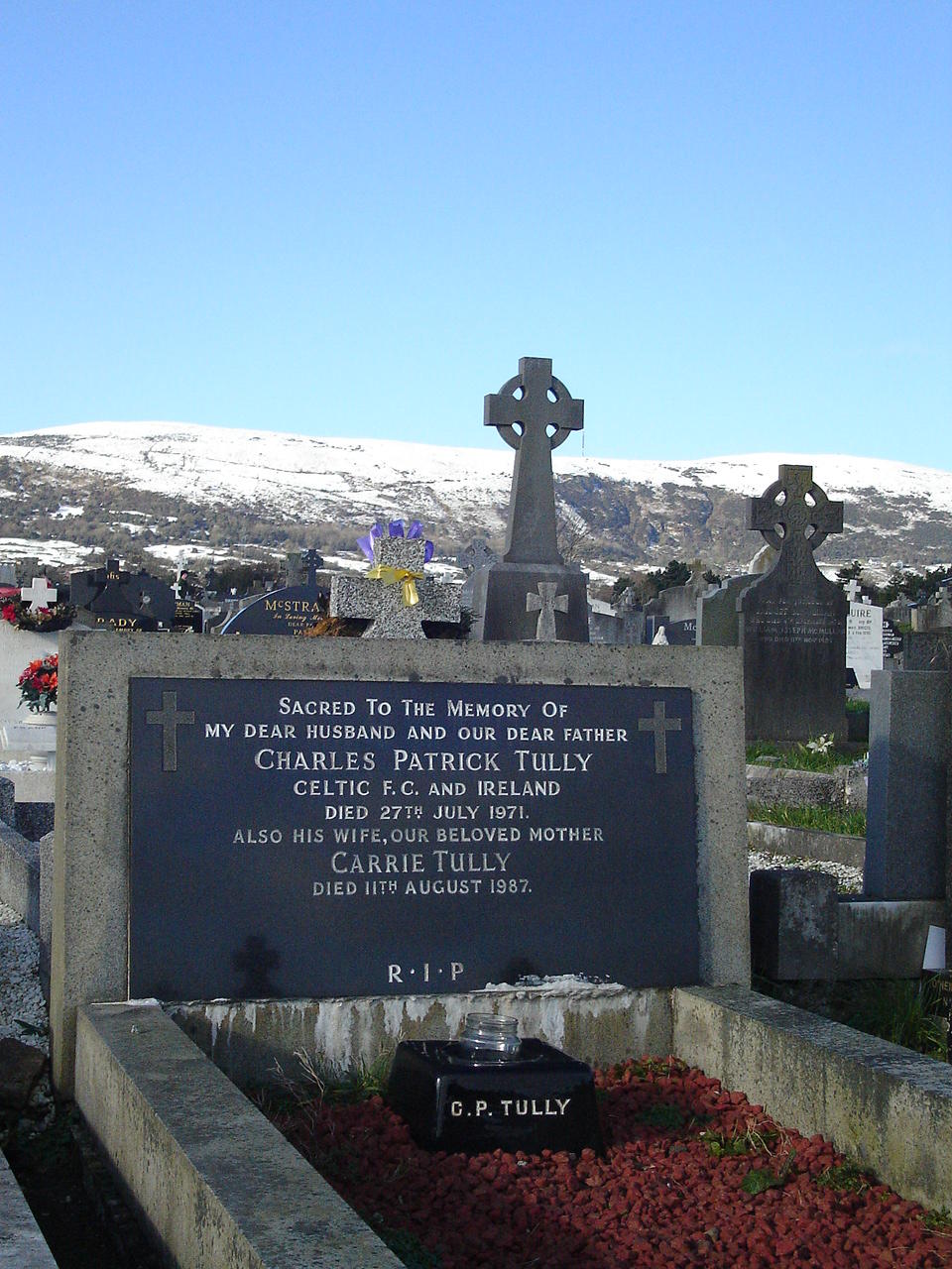 Charlie Tully graveside - Milltown Cemetery, Belfast Charlie Tully graveside - Milltown Cemetery, Belfast