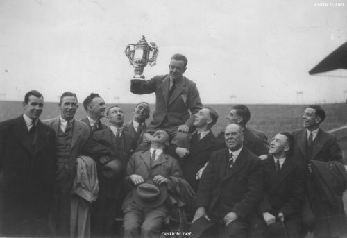 Celtic Team Line-Up 1930-31 - Pic